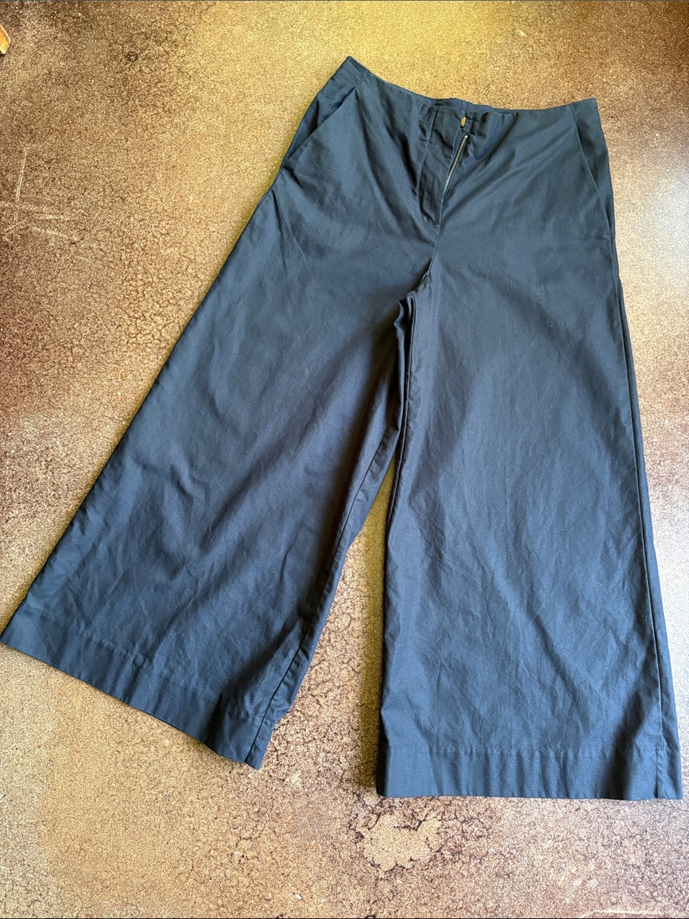 COS wide-leg cropped pants